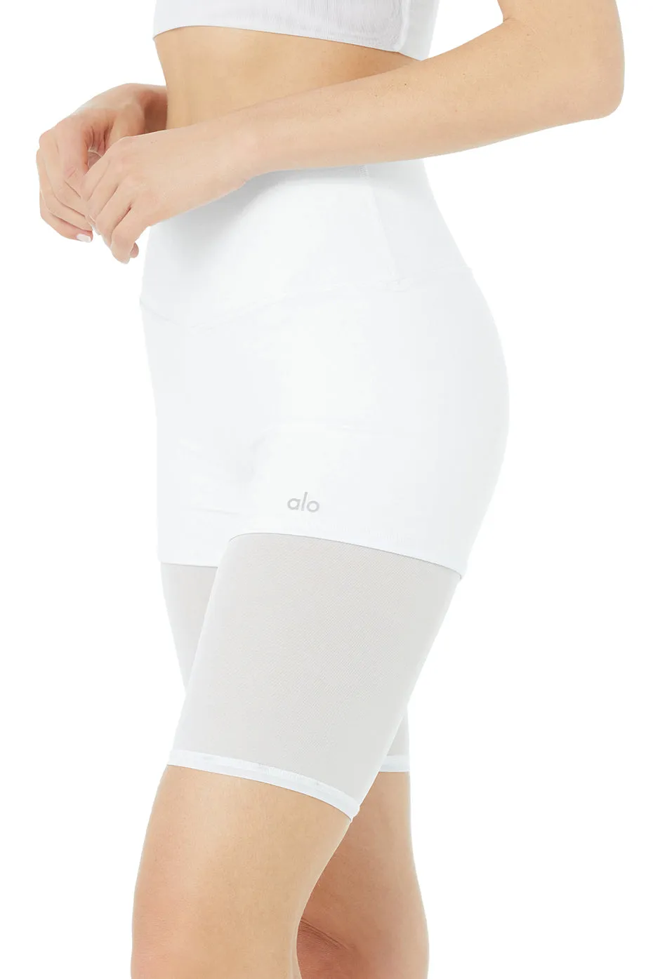 9" High-Waist Lavish Short - White