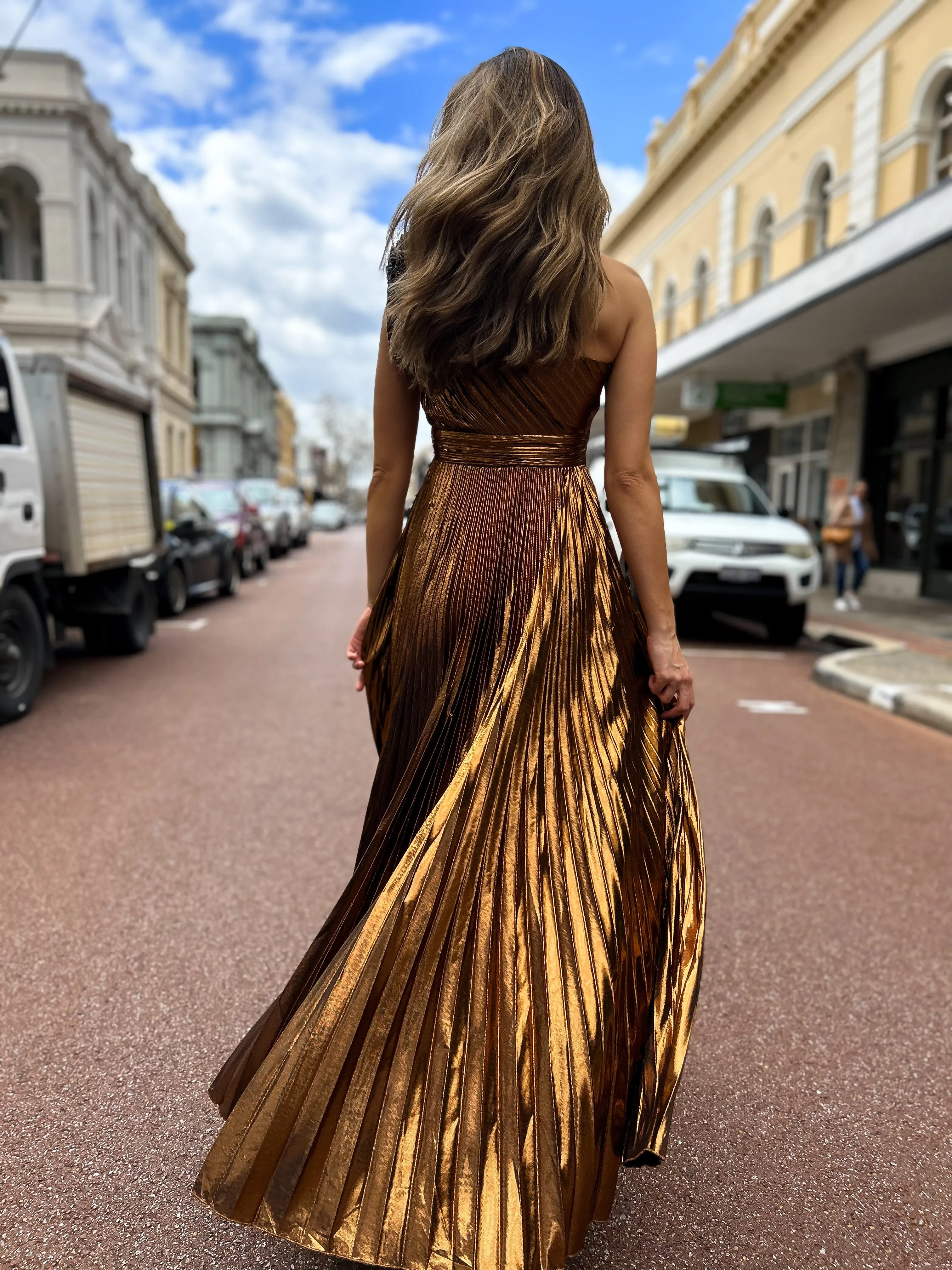 ALORA Pleat Maxi - Gold