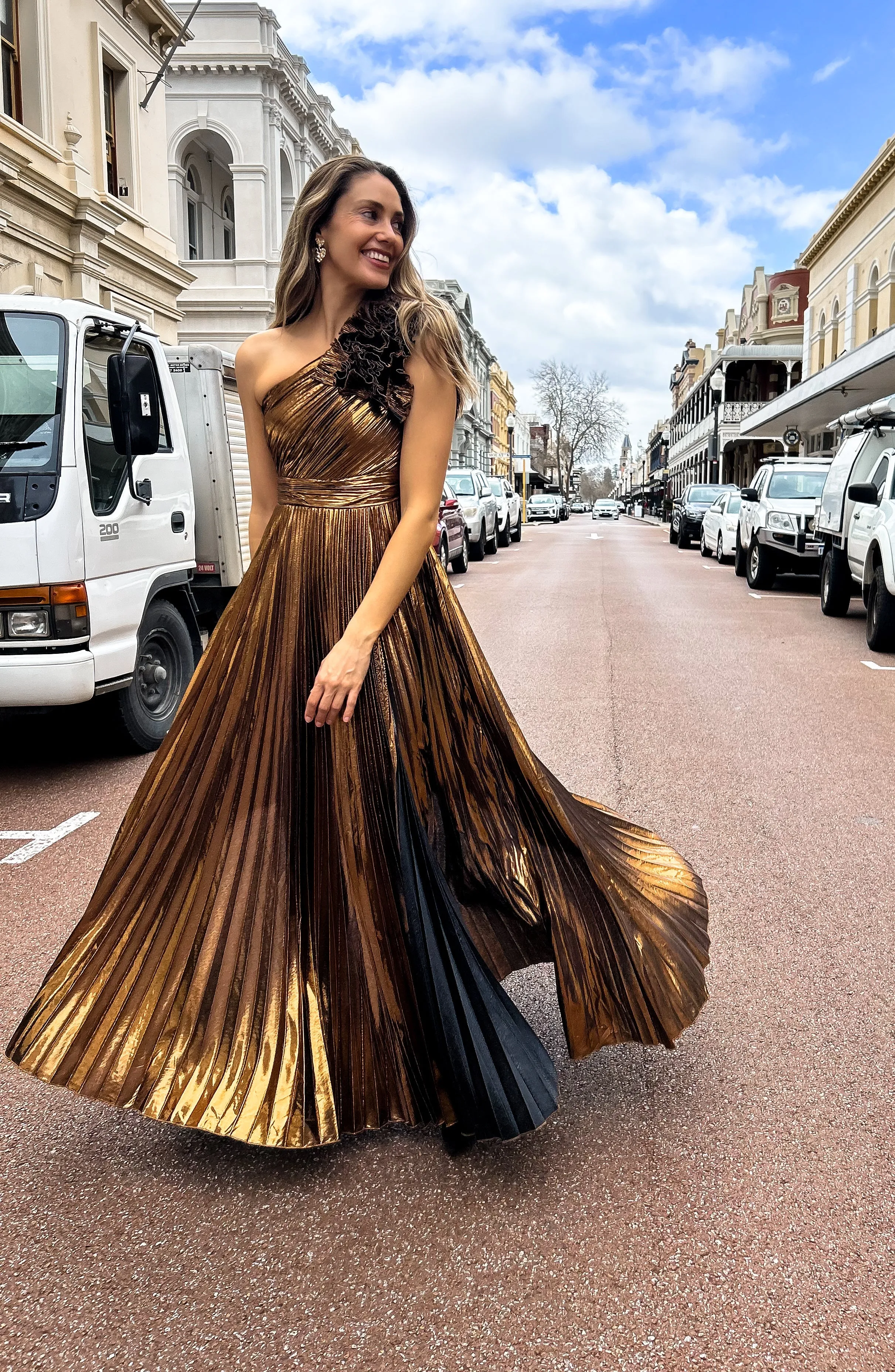 ALORA Pleat Maxi - Gold