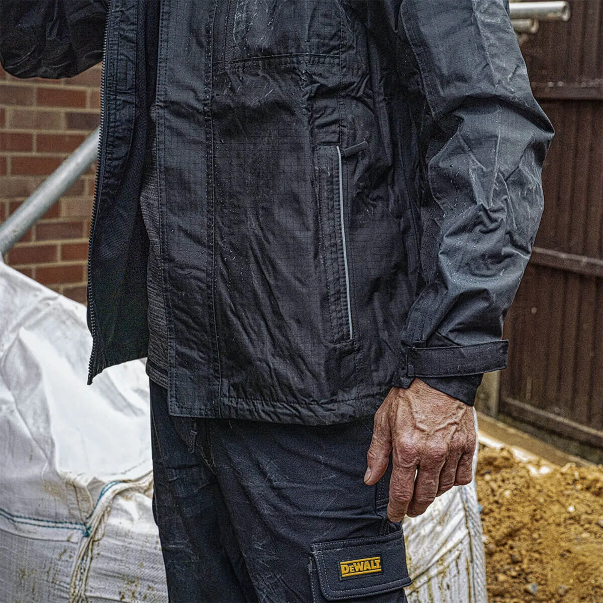 DeWalt | Jacket Storm Waterproof M