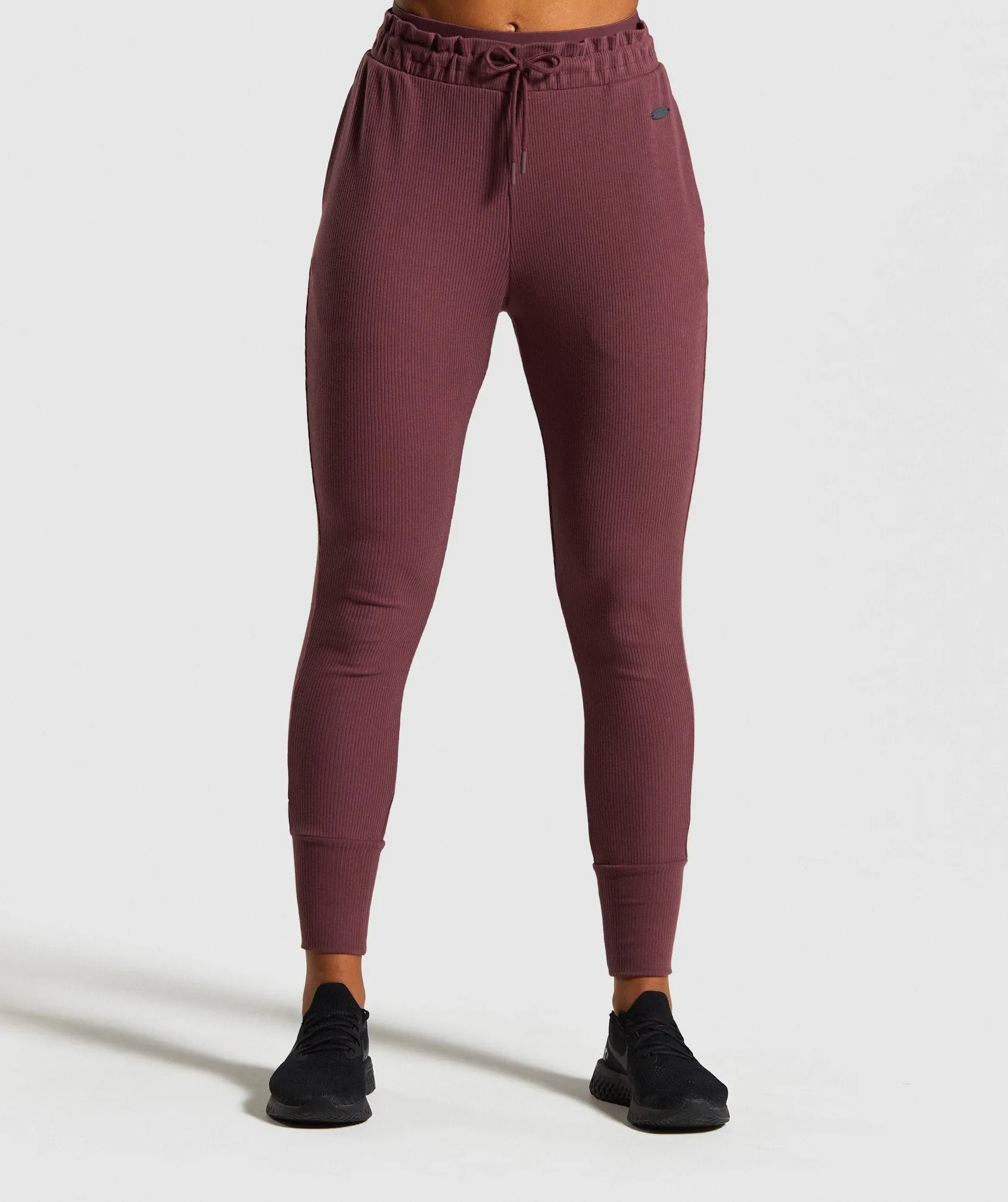 Gymshark Studio Joggers - Berry Red