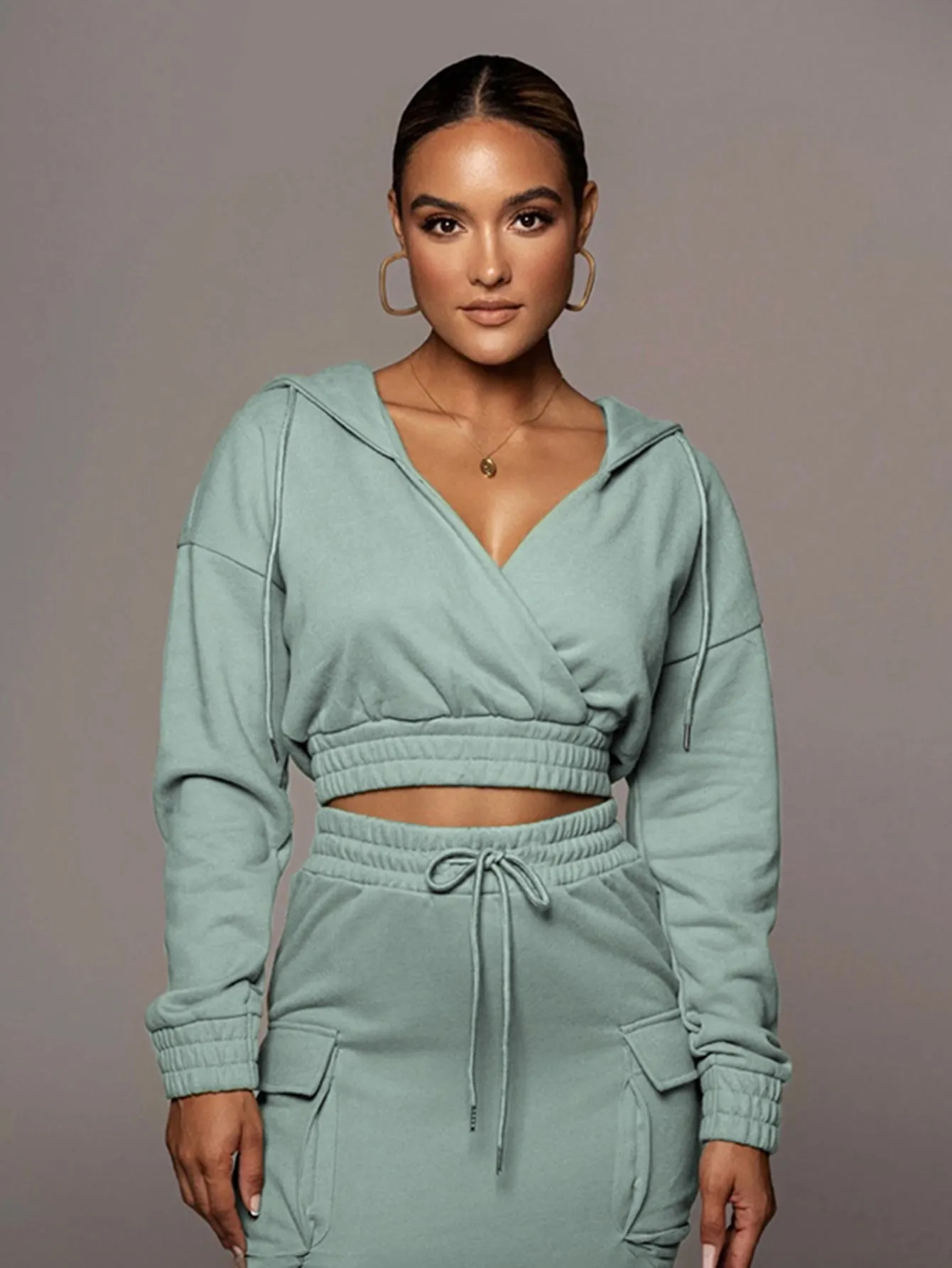 KittenAlarm - Solid V Neck Crop Hoodie&Skirt Set