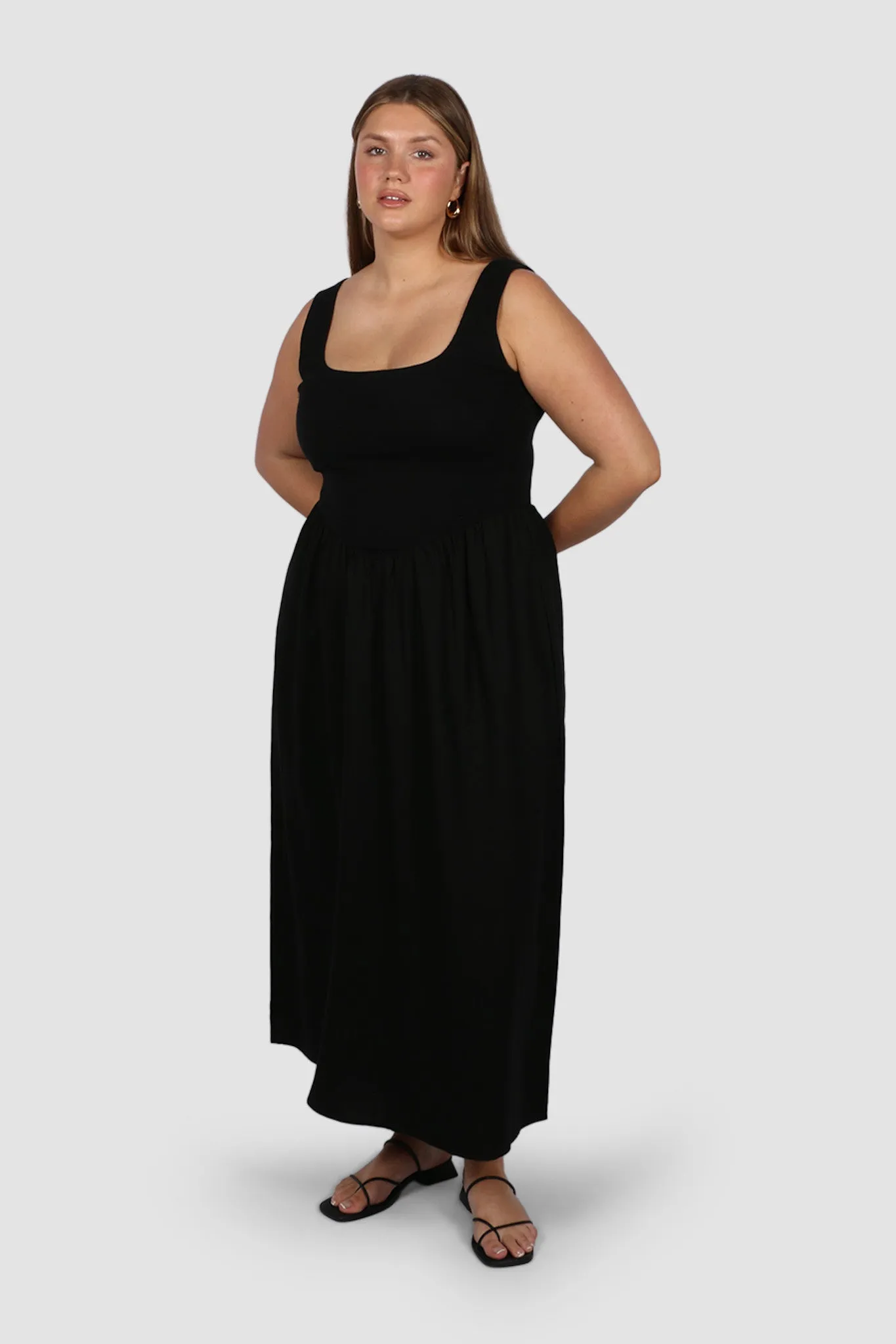 MYRA DRESS BLACK