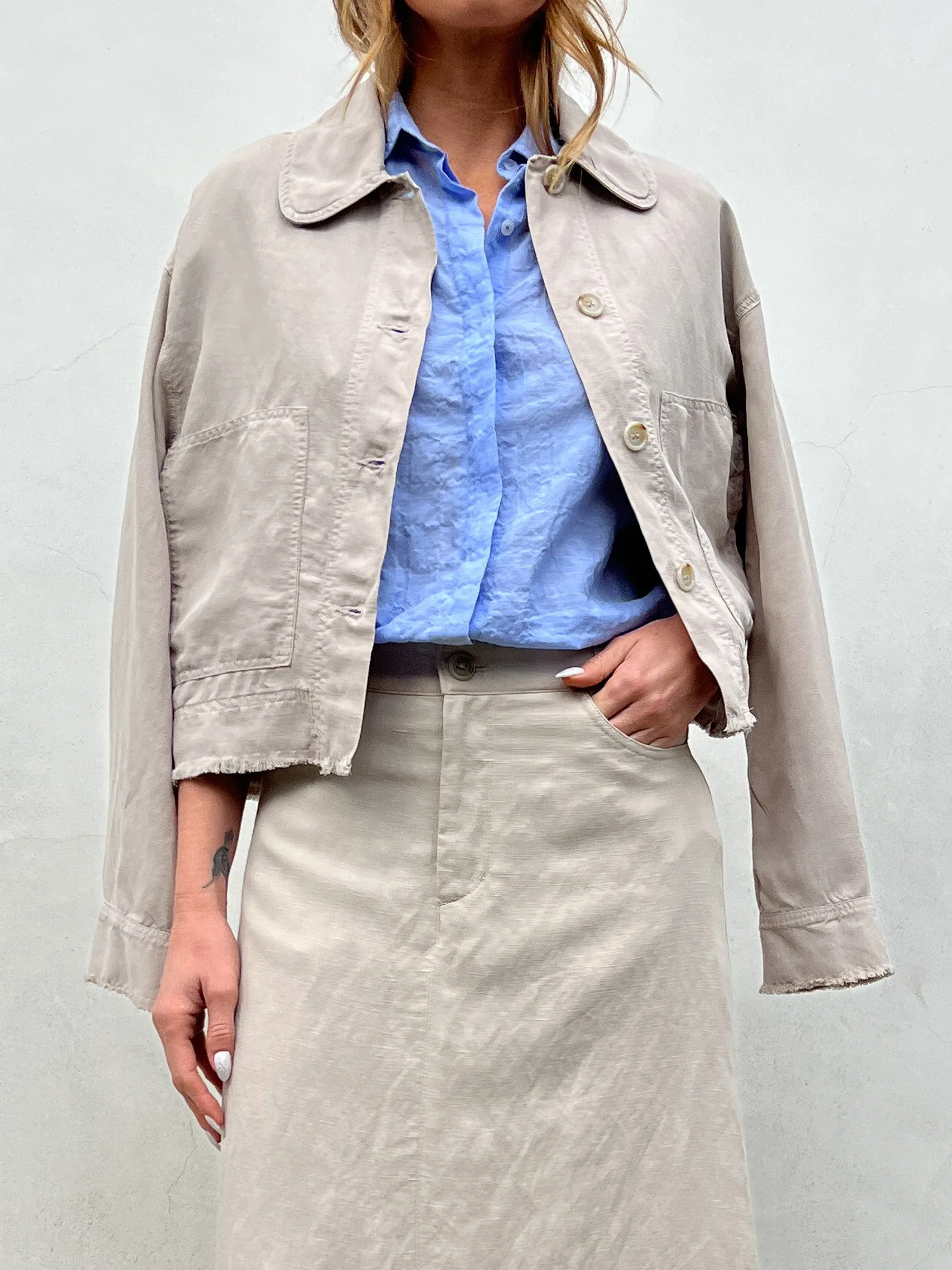 Rowan Crop Jacket in Linen - Cement