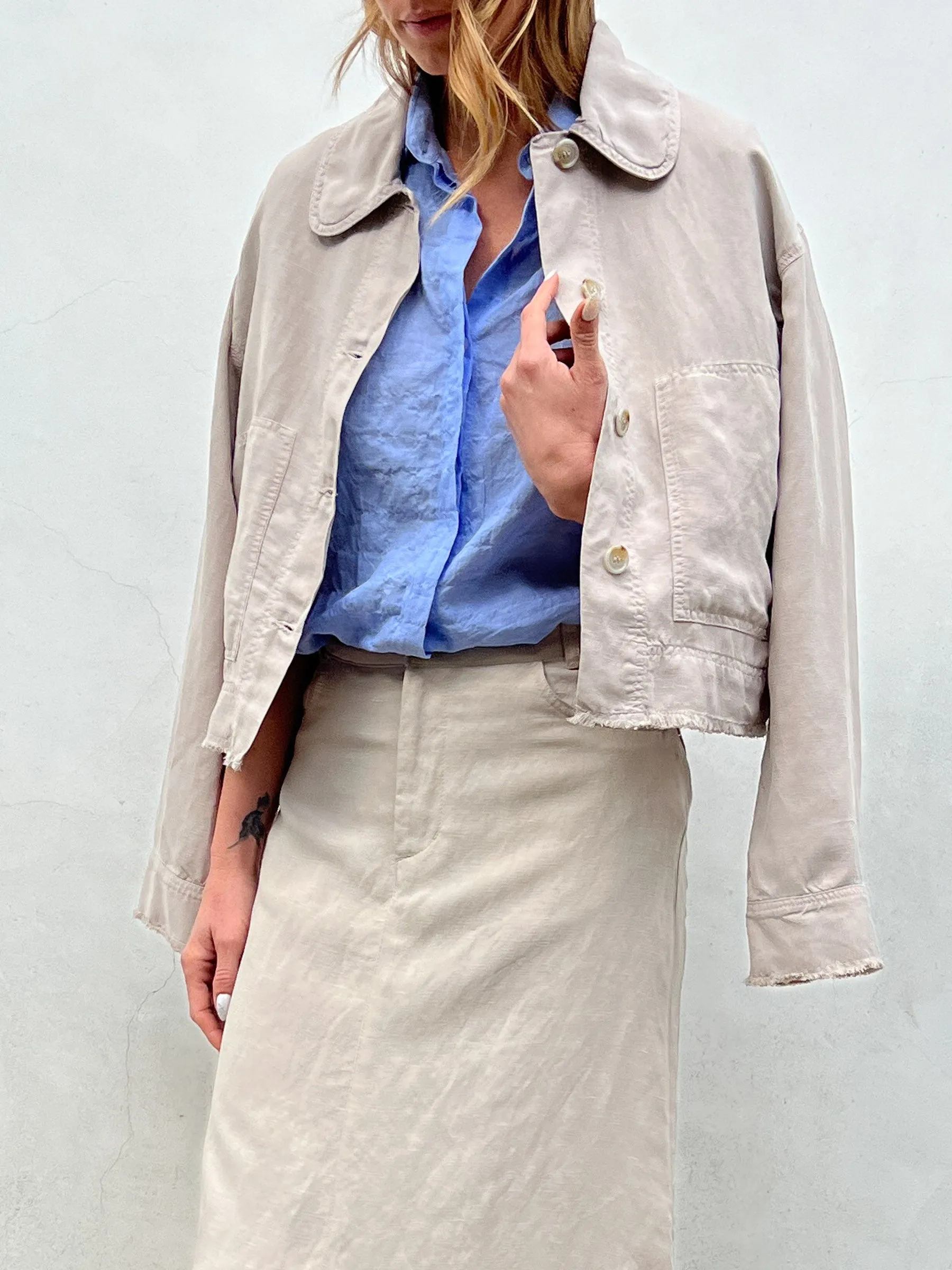 Rowan Crop Jacket in Linen - Cement