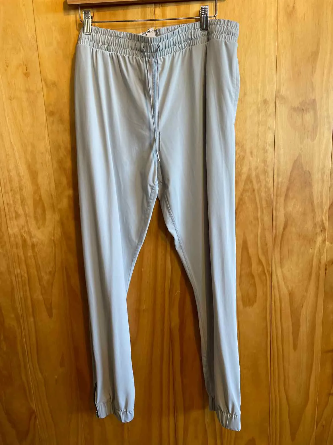 Size X-Large Zyia Active Grey Women's Pants