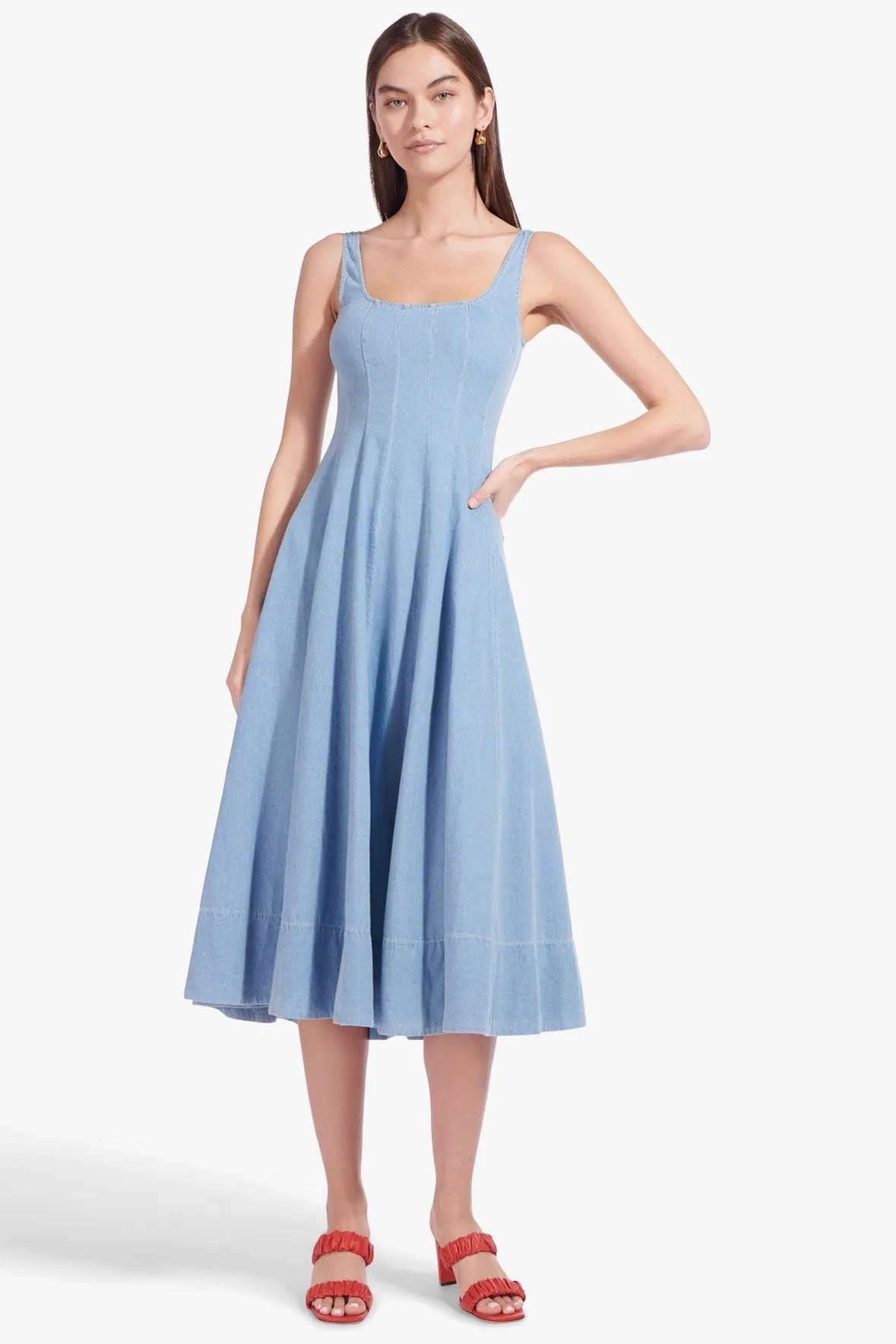 WELLS DRESS | LIGHT WASH